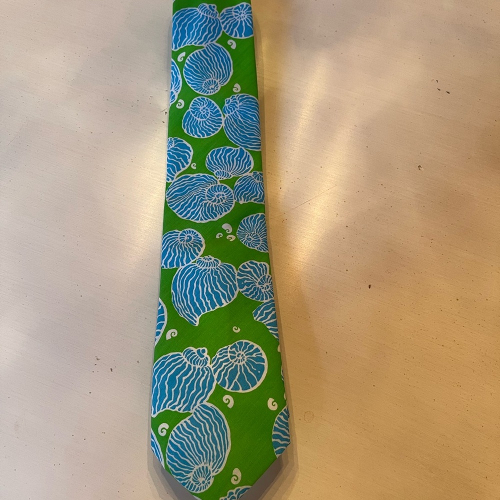 Vintage Lilly Pulitzer Green and Blue Floral Tie